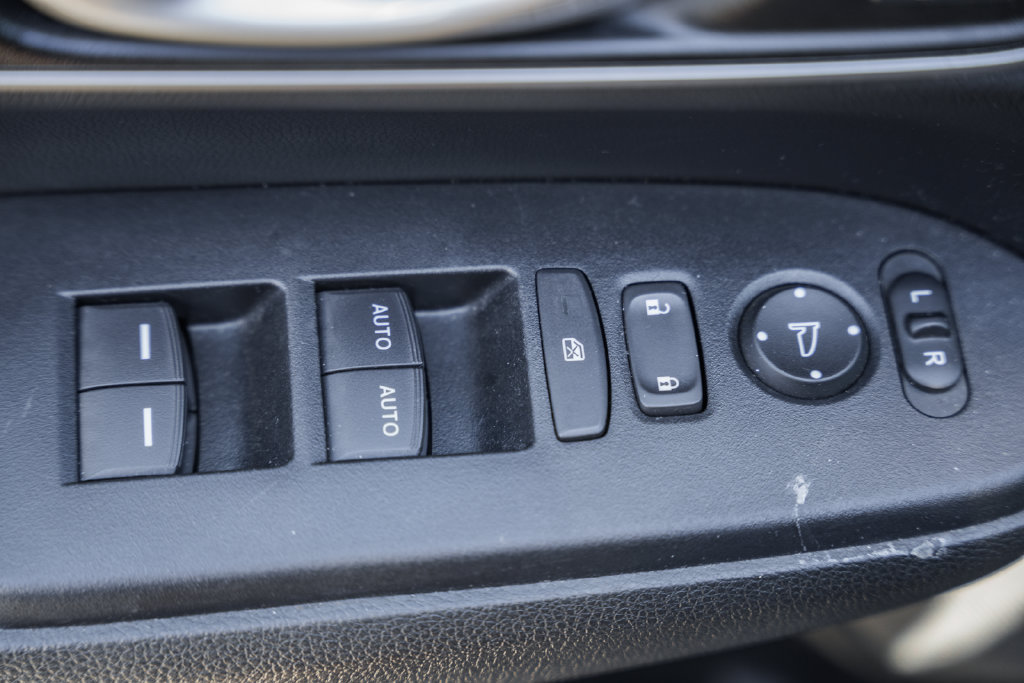 Used 2022 Honda CR-V Touring image 31