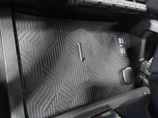 Used 2024 Toyota Tacoma SR image 23