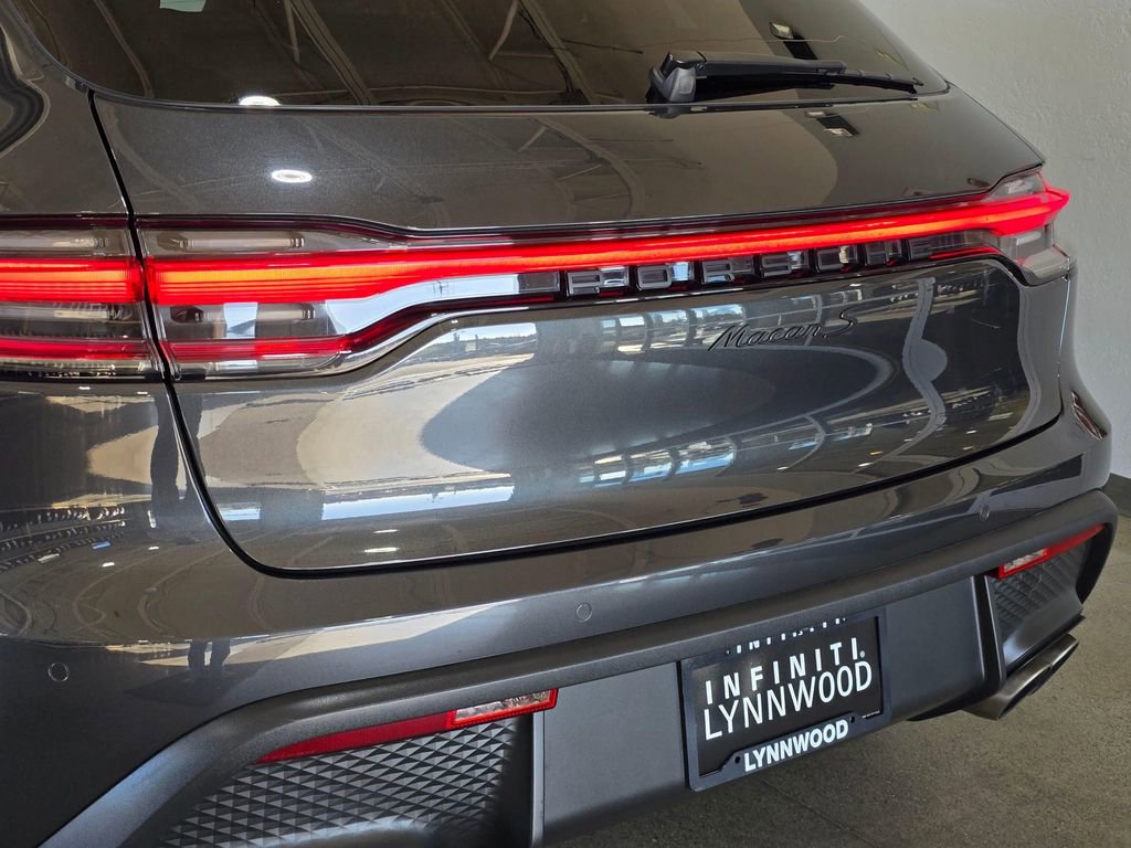 Used 2023 Porsche Macan S image 28