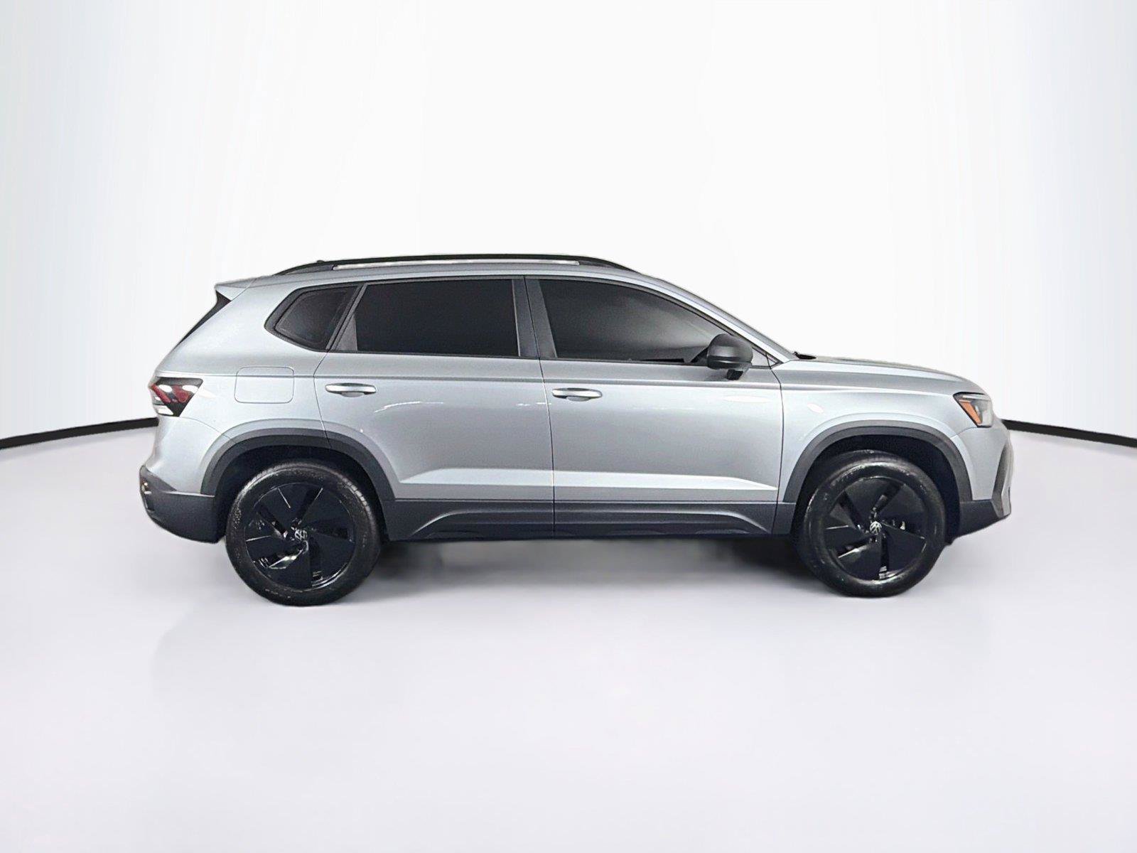 Used 2025 Volkswagen Taos S AWD/4WD image 12