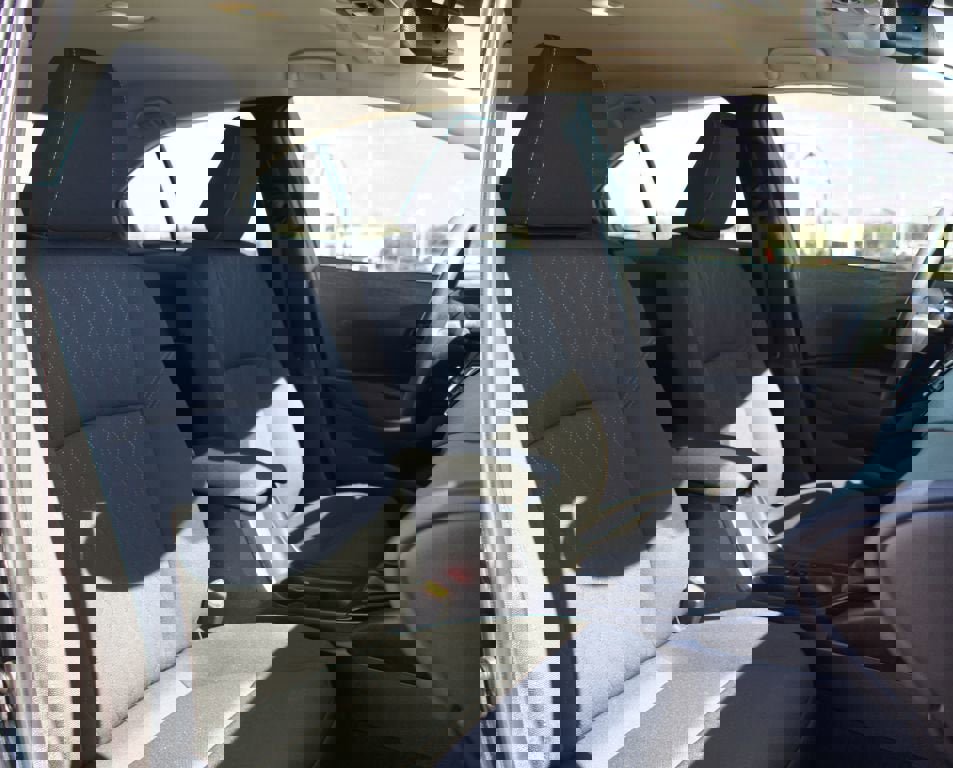 Used 2024 Toyota Corolla LE image 21