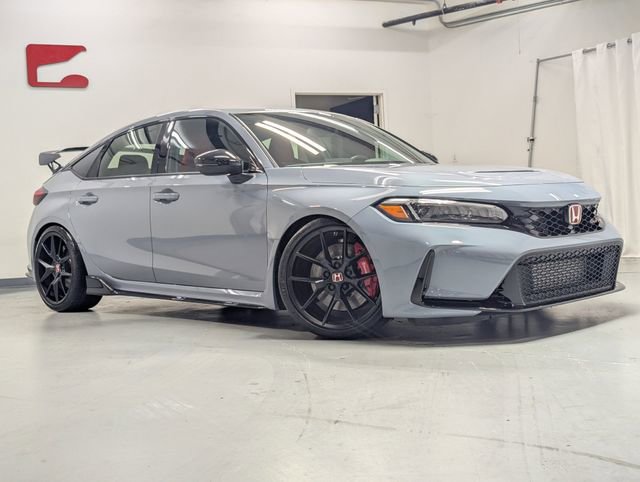Used 2023 Honda Civic Type R image 2