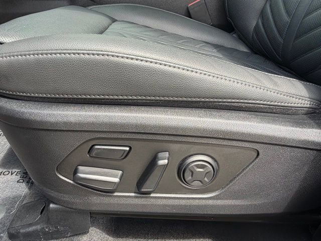 Used 2024 Kia Sorento SX Prestige image 13