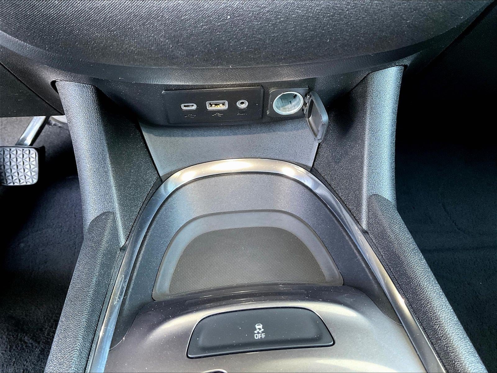 Used 2023 Chevrolet Malibu LT FWD image 18