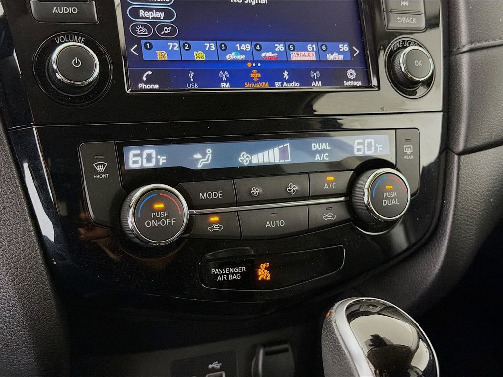 Used 2020 Nissan Rogue SV image 18