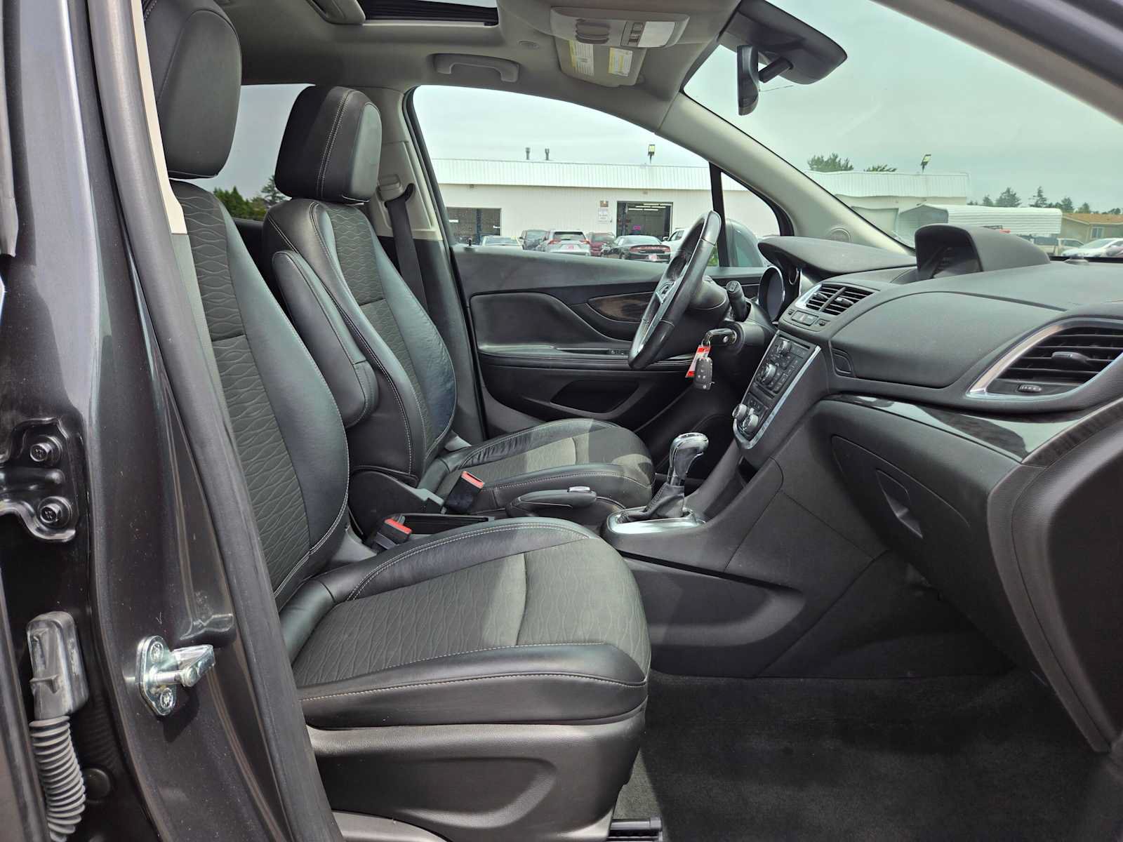Used 2016 Buick Encore Convenience FWD image 13
