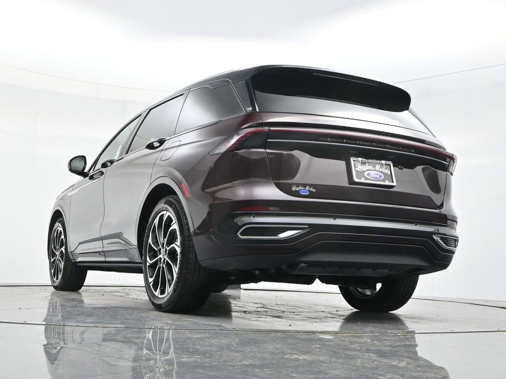 Used 2025 Lincoln Nautilus Reserve AWD/4WD image 55