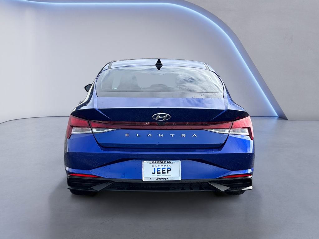 Used 2021 Hyundai Elantra SEL w/ Cargo Package image 5