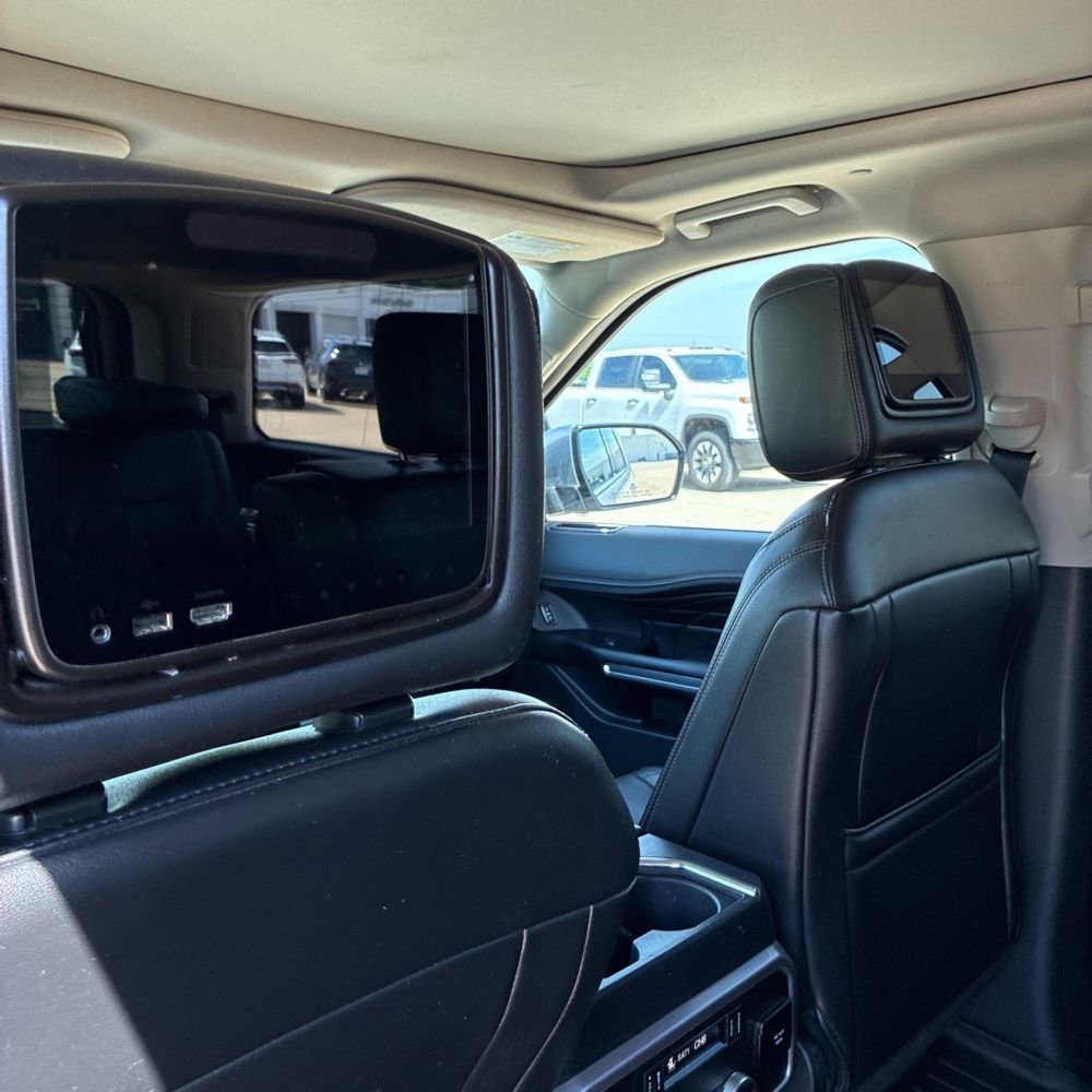 Used 2018 Ford Expedition Platinum AWD/4WD image 18