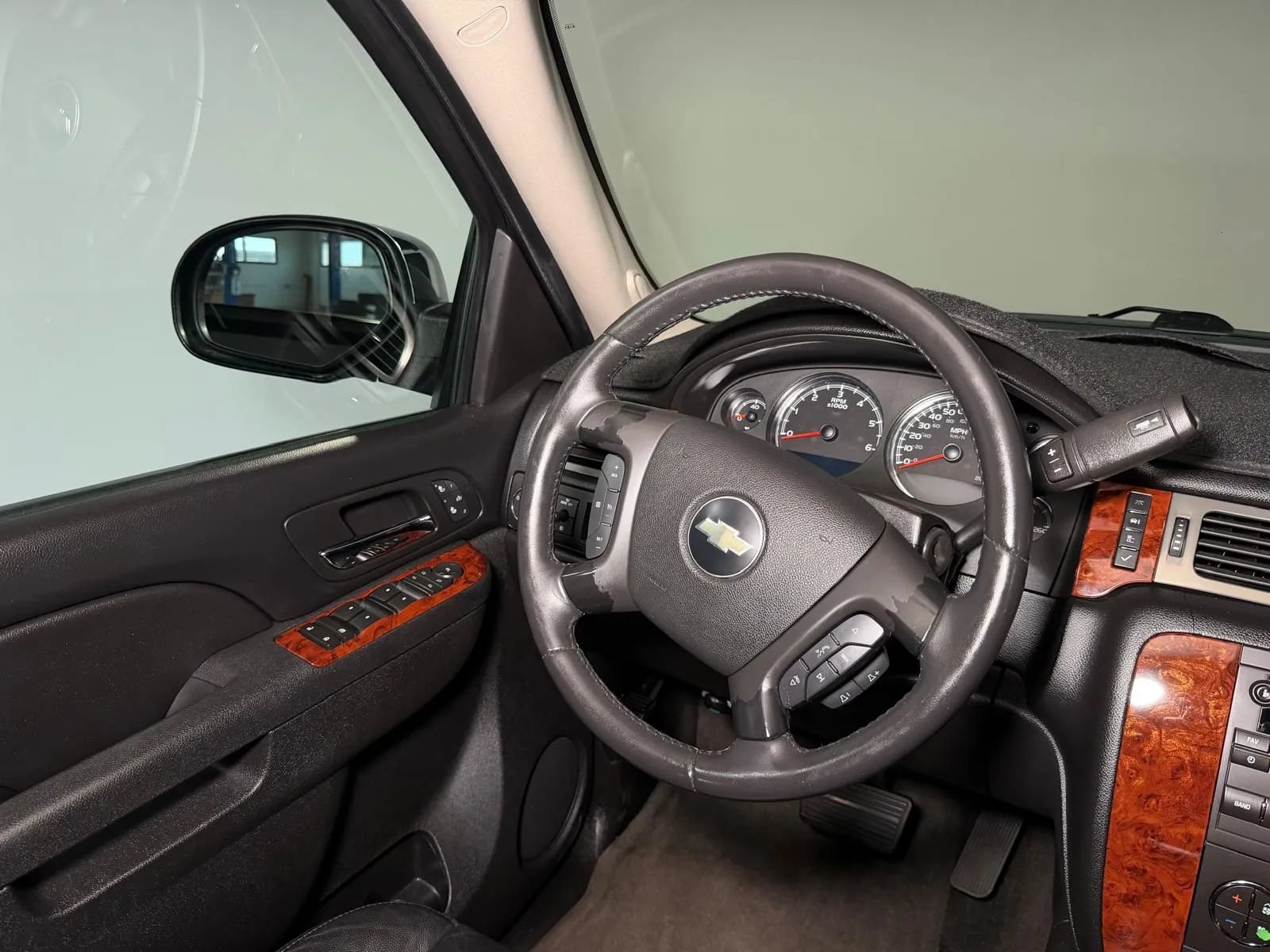 Used 2010 Chevrolet Avalanche LT w/ Luxury Package RWD image 22