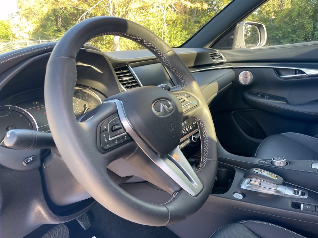 Certified 2025 INFINITI QX50 Sport AWD/4WD image 16