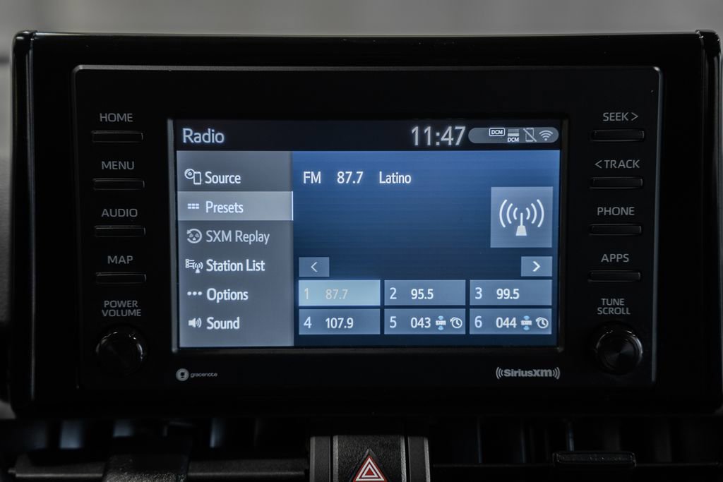 Used 2022 Toyota RAV4 XLE image 18