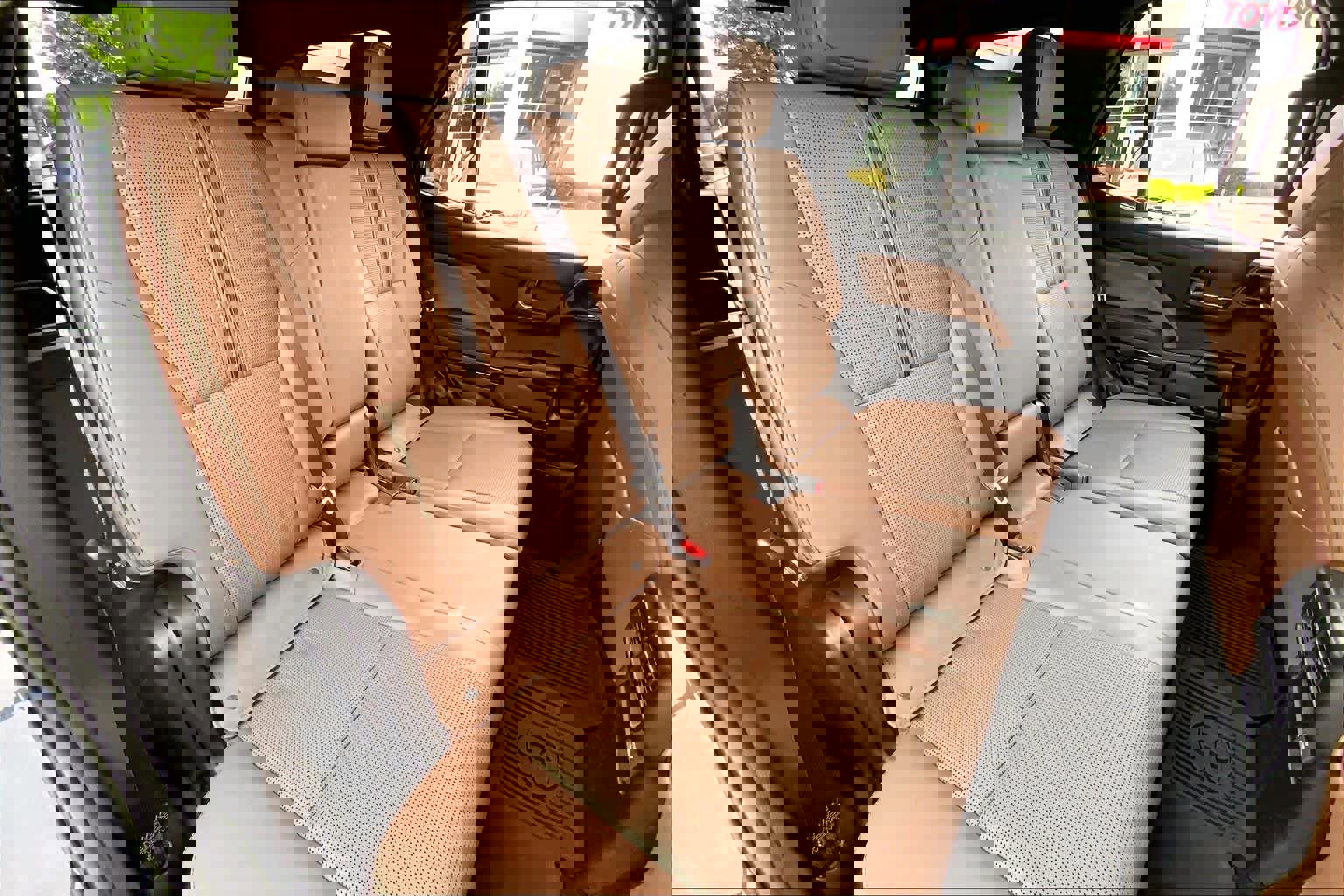 Used 2026 Toyota 4Runner Limited AWD/4WD image 20