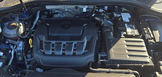 Used 2024 Volkswagen Tiguan SEL R-Line image 23