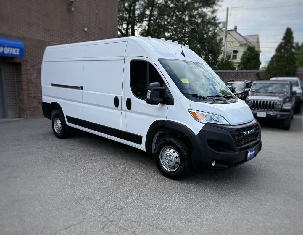 Used 2023 RAM ProMaster 2500 FWD image 3