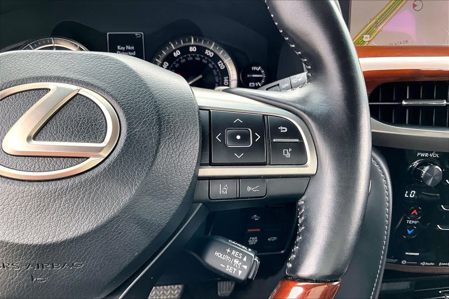 Used 2020 Lexus LX 570 4WD w/ Luxury Package image 22