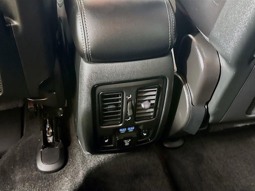 Used 2022 Dodge Durango GT image 29