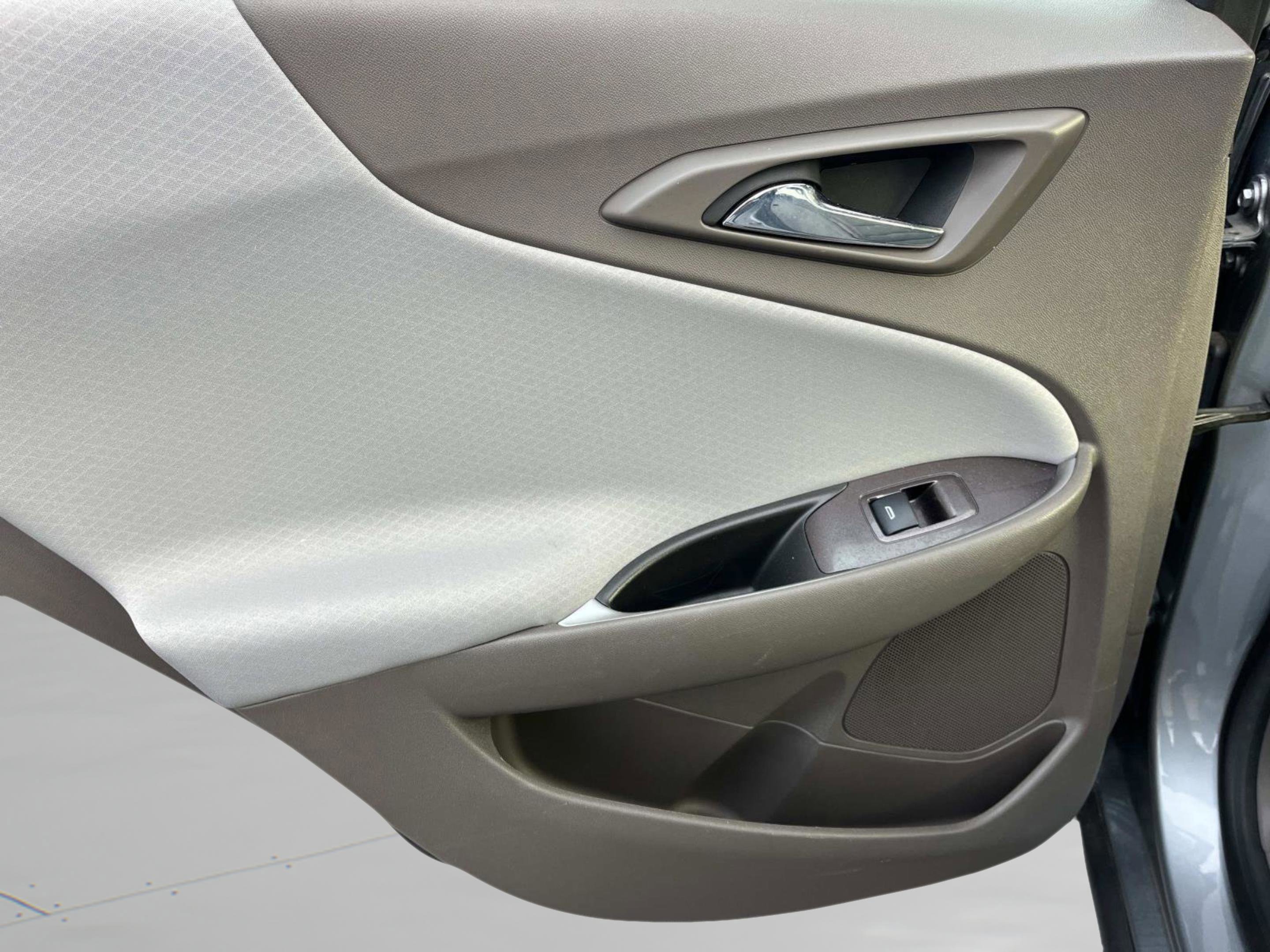 Used 2024 Chevrolet Malibu LT image 18