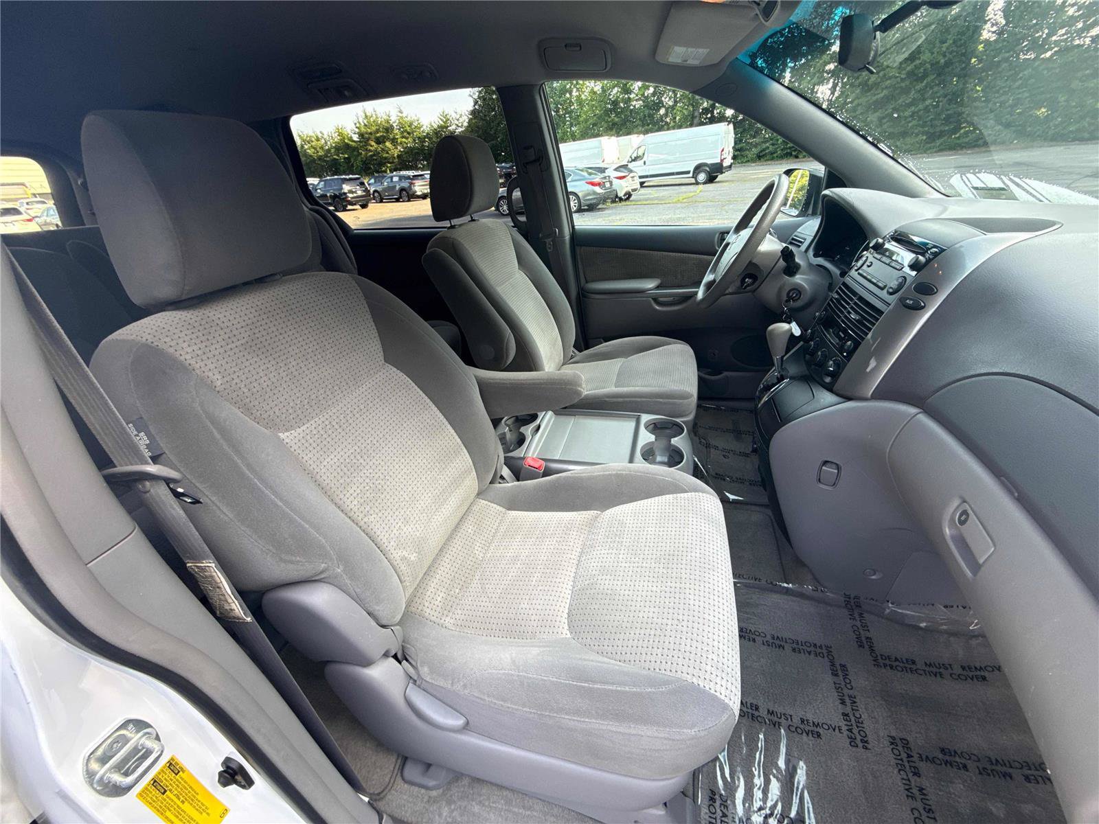 Used 2010 Toyota Sienna FWD image 25