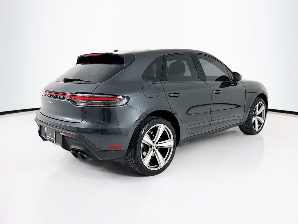 Certified 2023 Porsche Macan Turbo image 9