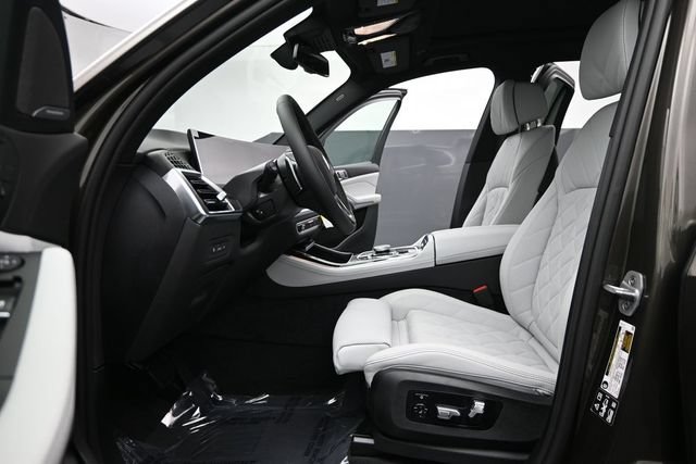 New 2026 BMW X5 xDrive40i w/ Premium Package AWD/4WD image 17