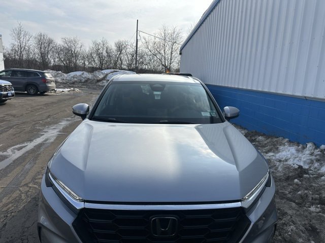 Used 2023 Honda CR-V LX image 3