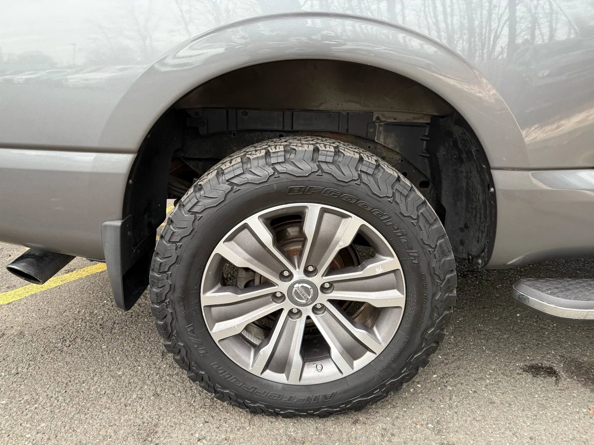 Used 2017 Nissan Titan SL image 38