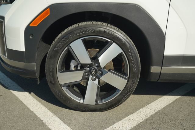 Used 2025 Hyundai Santa Fe Limited image 11