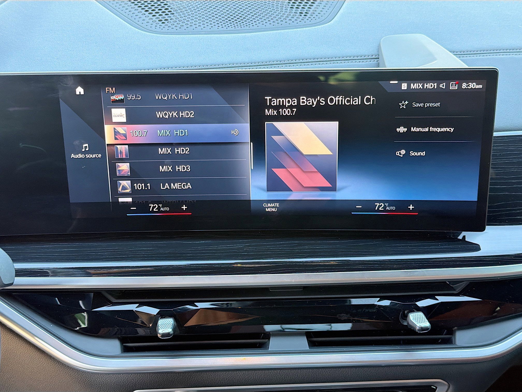 Used 2023 BMW X7 M60i w/ Climate Comfort Package image 32