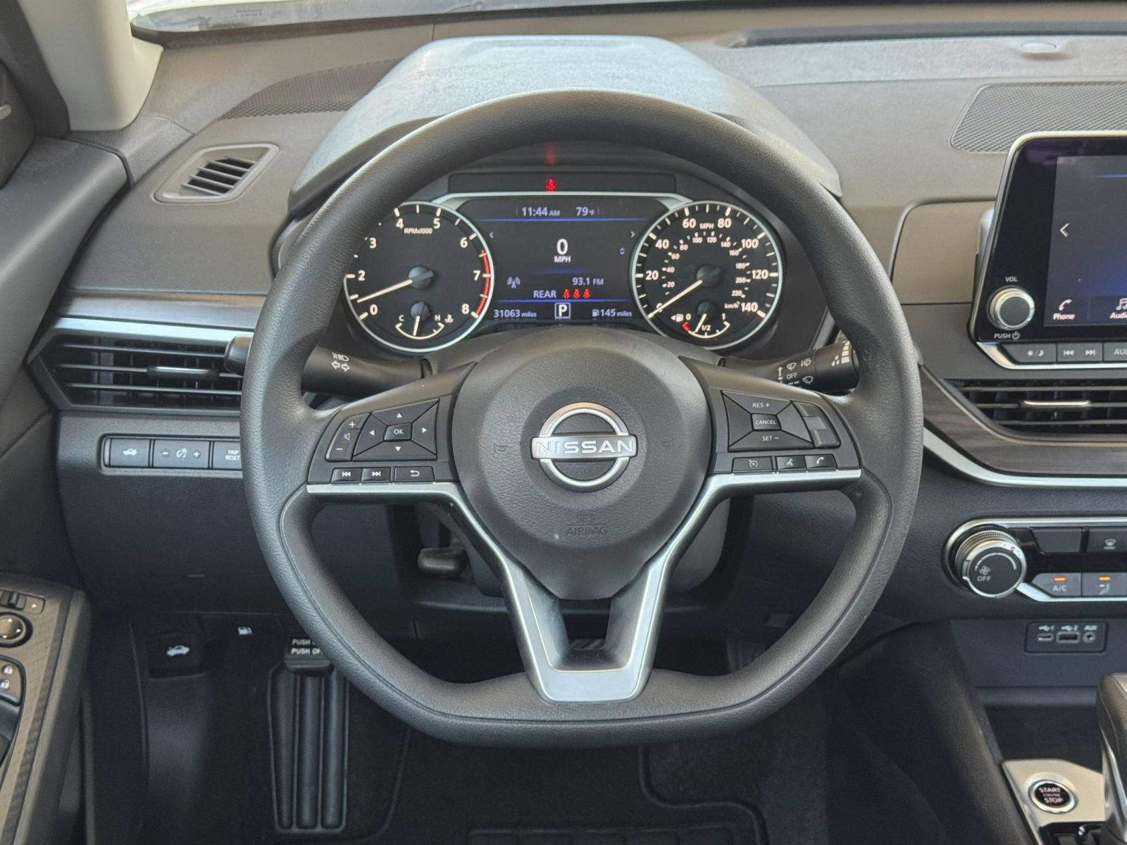 Used 2025 Nissan Altima 2.5 SV FWD image 28