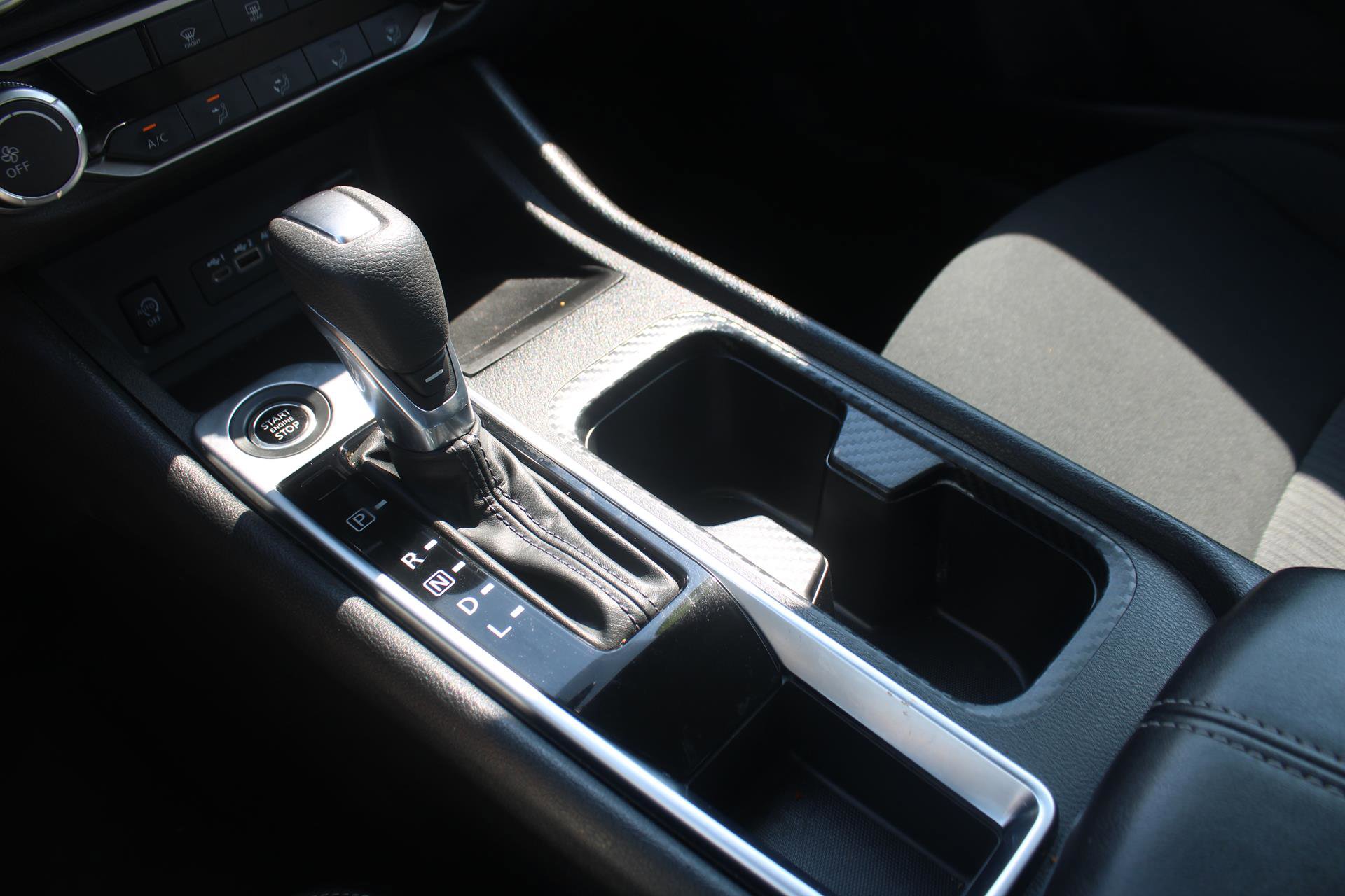 Used 2024 Nissan Sentra SV image 13