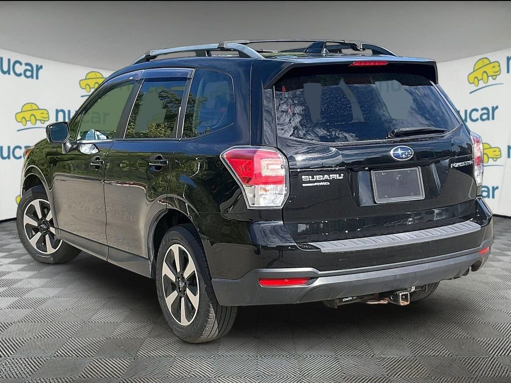 Used 2018 Subaru Forester 2.5i Premium w/ All-Weather Package AWD/4WD image 4