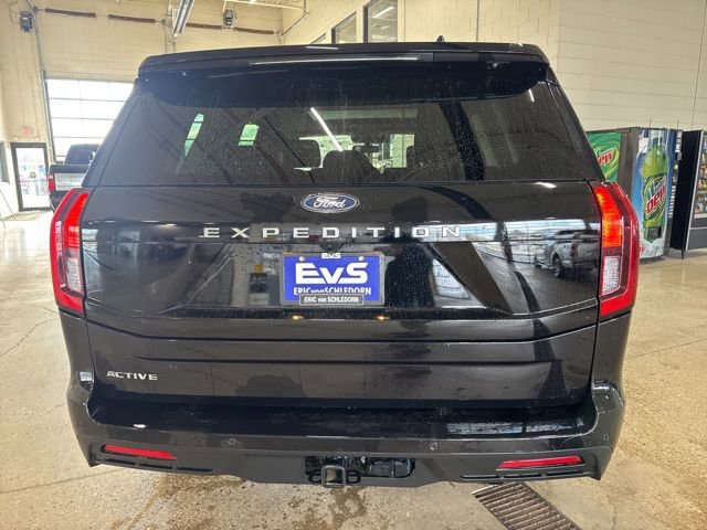 Used 2025 Ford Expedition Active AWD/4WD image 4