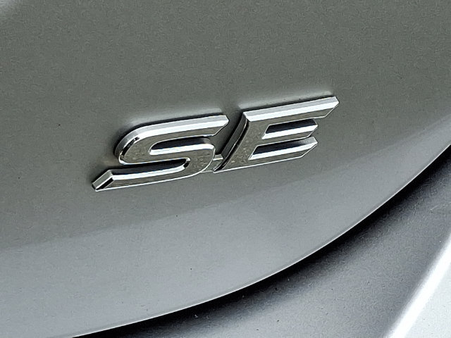 Used 2024 Toyota Camry SE FWD image 30