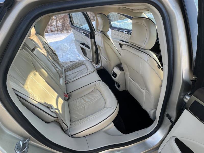 Used 2017 Ford Fusion Platinum image 17