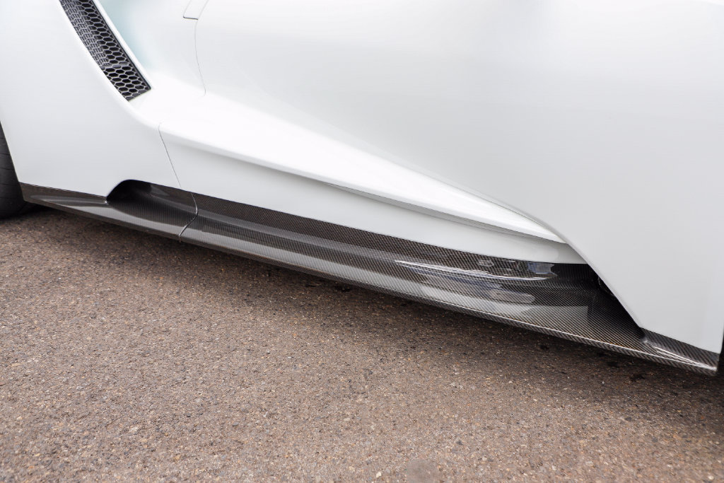 Used 2017 Ford GT RWD image 40