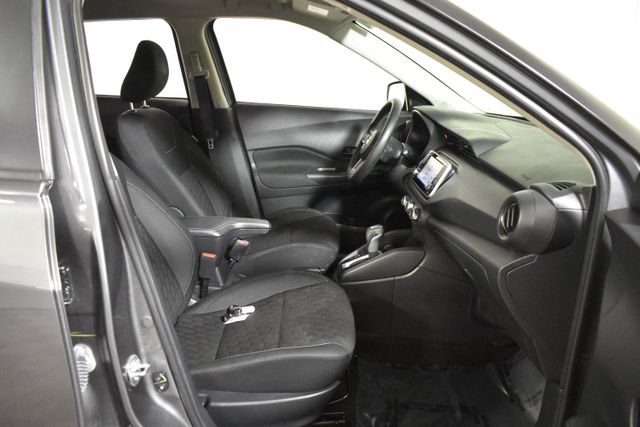 Used 2021 Nissan Kicks S FWD image 31