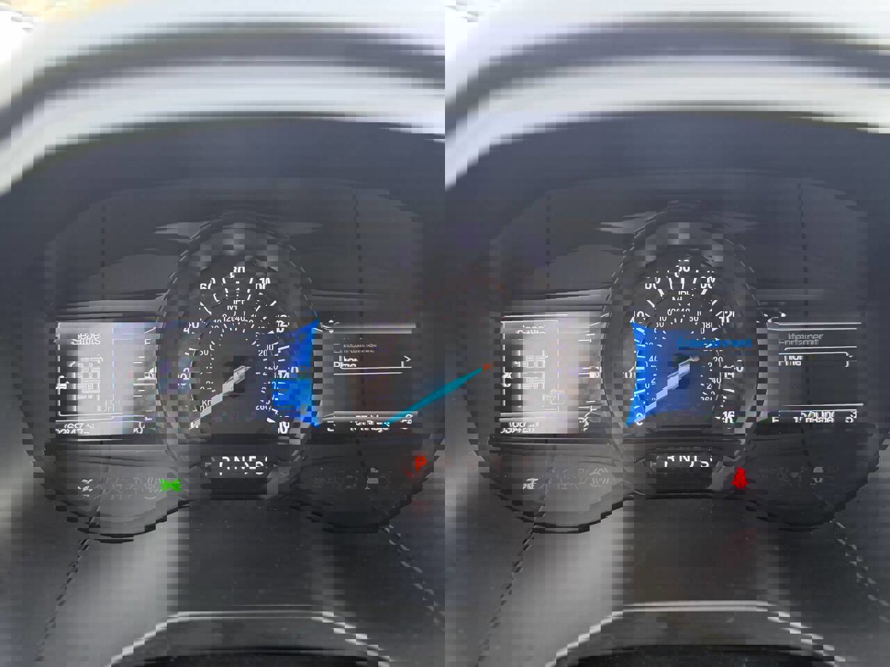 Used 2022 Ford Edge SE w/ Black Appearance Package image 18