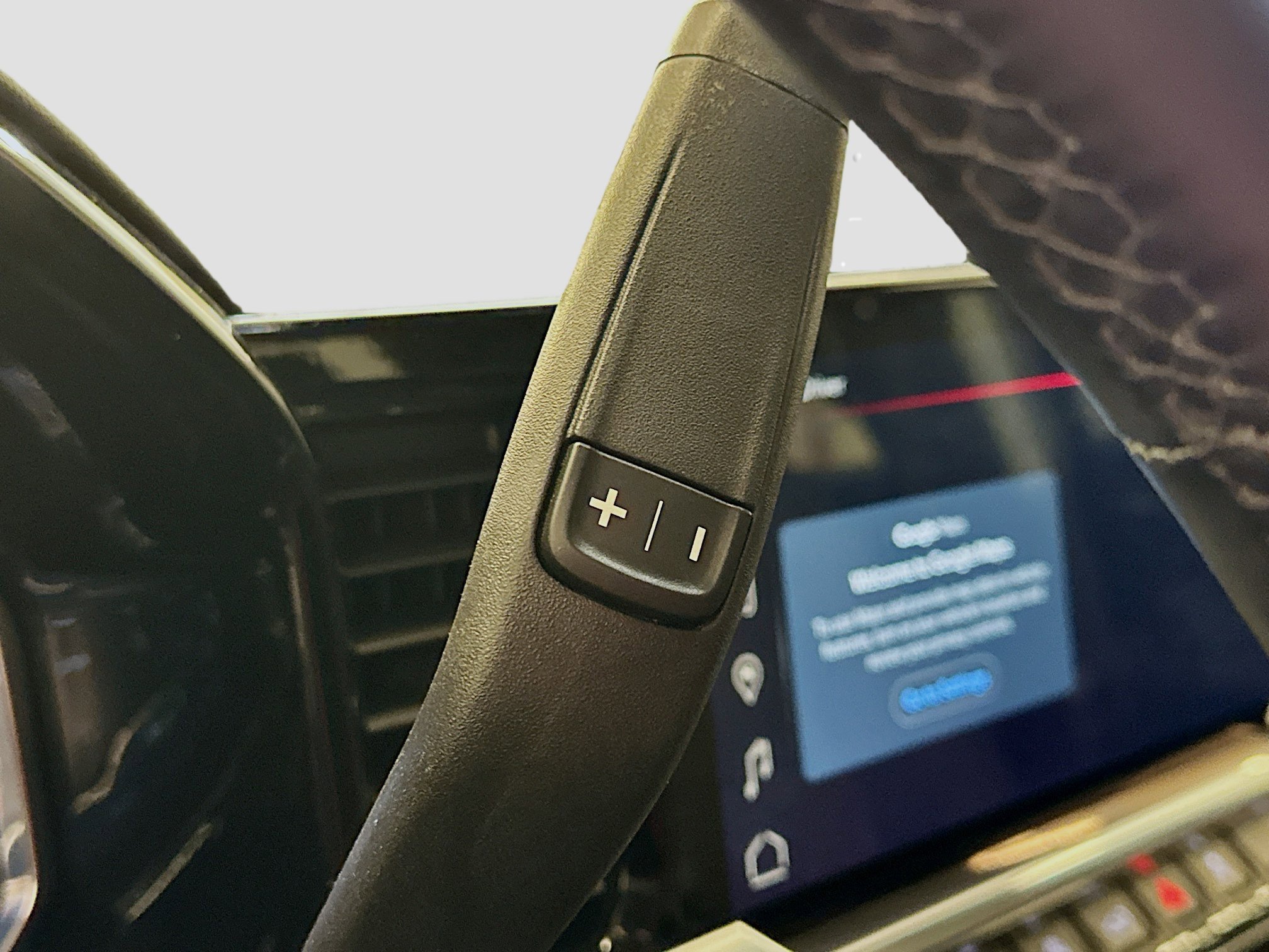 Used 2024 GMC Sierra 1500 Elevation image 25