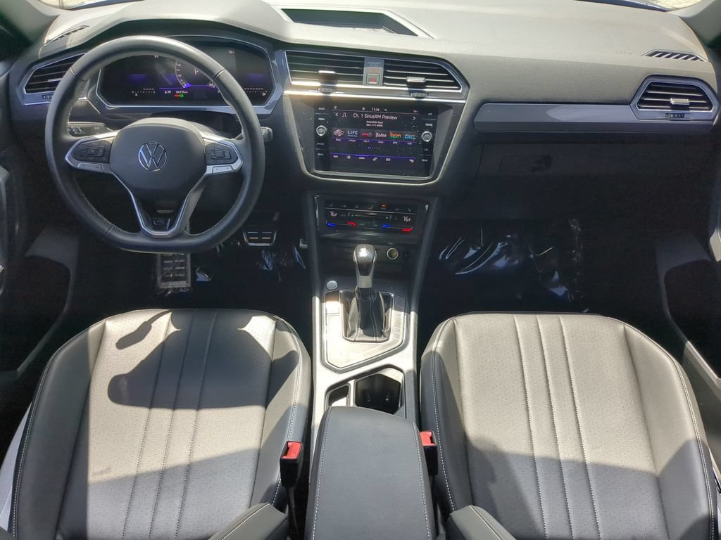 Certified 2023 Volkswagen Tiguan SE R-Line FWD image 12