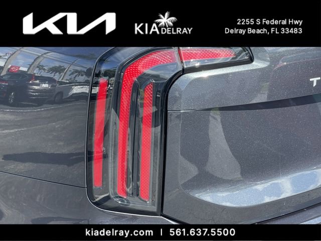 Used 2024 Kia Telluride SX w/ Towing Package FWD image 7