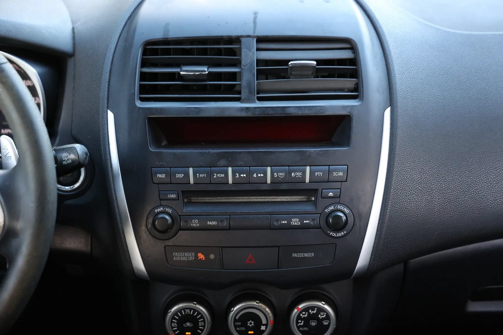 Used 2011 Mitsubishi Outlander Sport SE FWD image 34