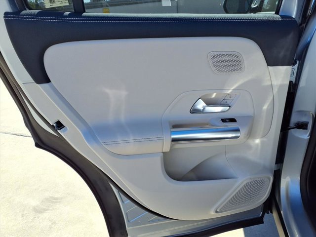 New 2026 Mercedes-Benz GLA 250 image 16