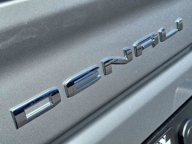 New 2026 GMC Sierra 2500 Denali w/ Denali Reserve Package image 15
