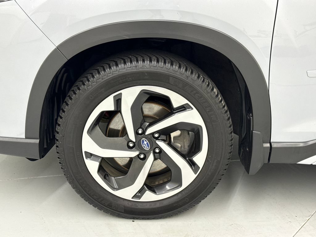 Used 2023 Subaru Forester Touring AWD/4WD image 8