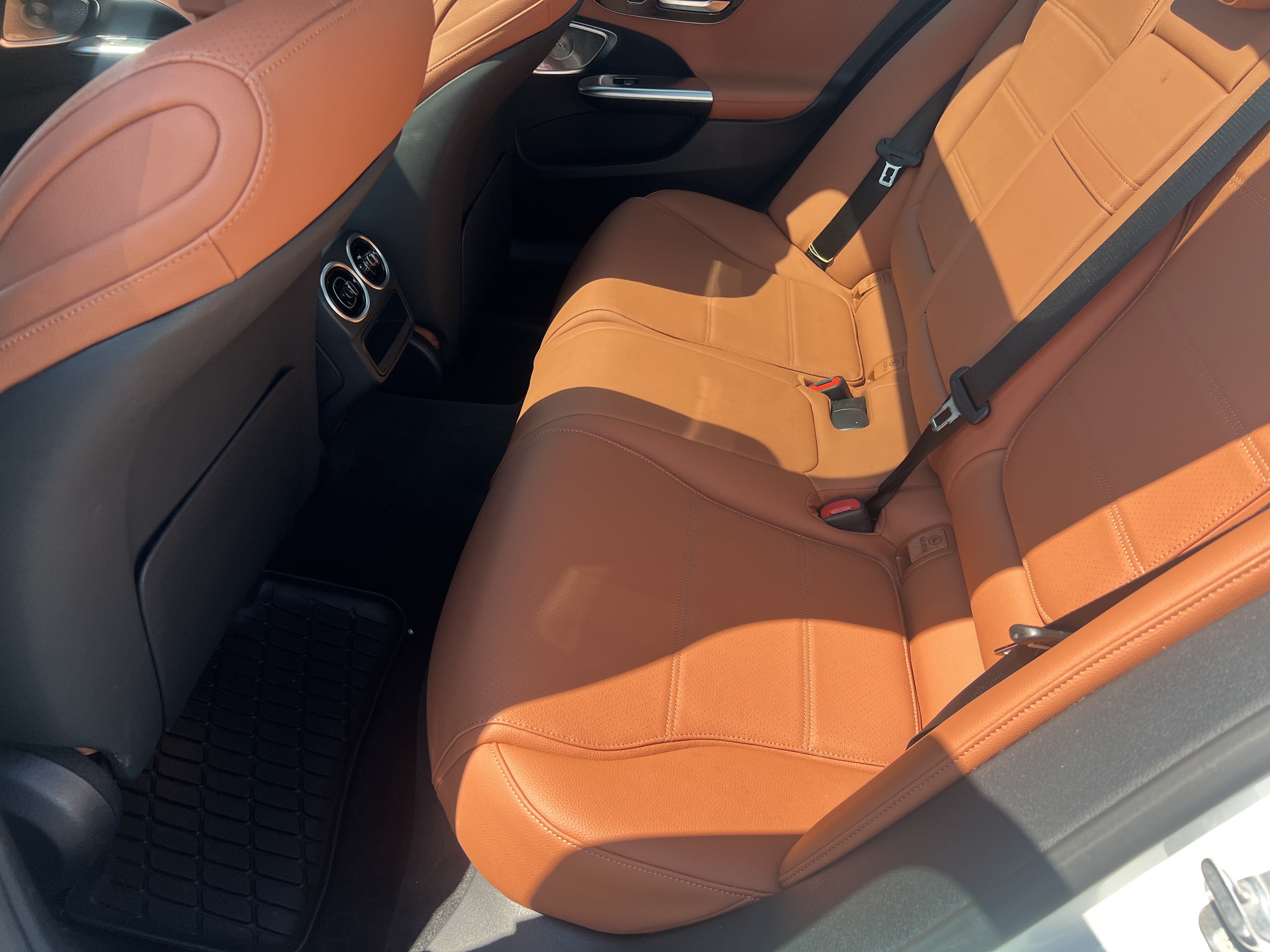 Certified 2026 Mercedes-Benz C 300 4MATIC Sedan image 32