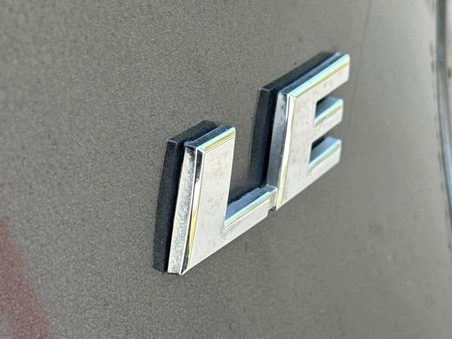 Used 2020 Toyota RAV4 LE FWD image 10