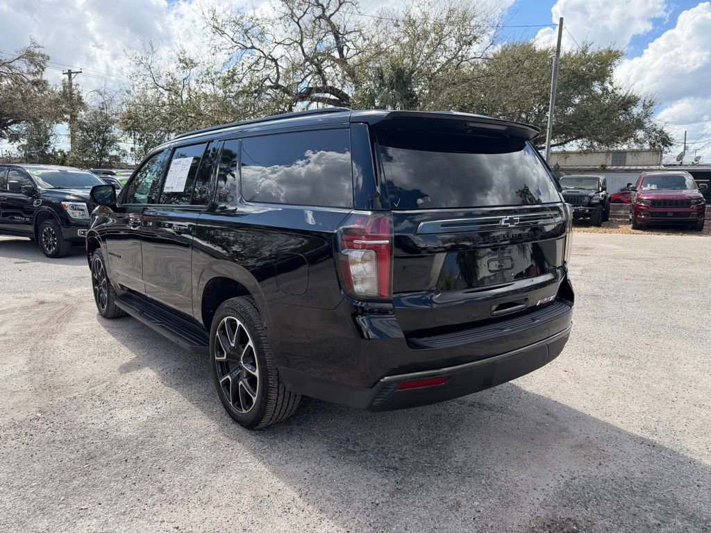 Used 2021 Chevrolet Suburban RST w/ Luxury Package image 4