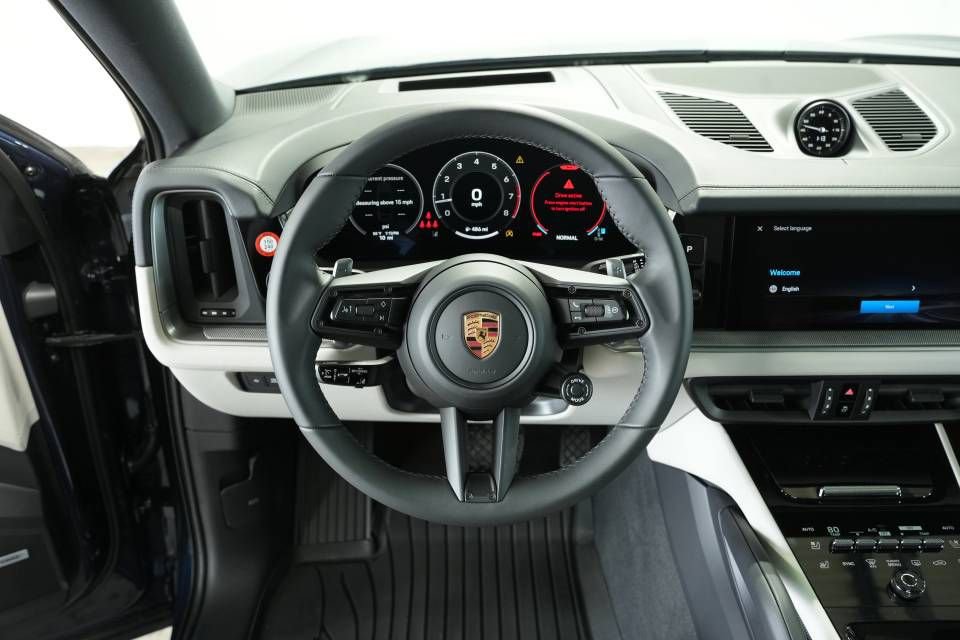 New 2026 Porsche Cayenne Coupe image 13