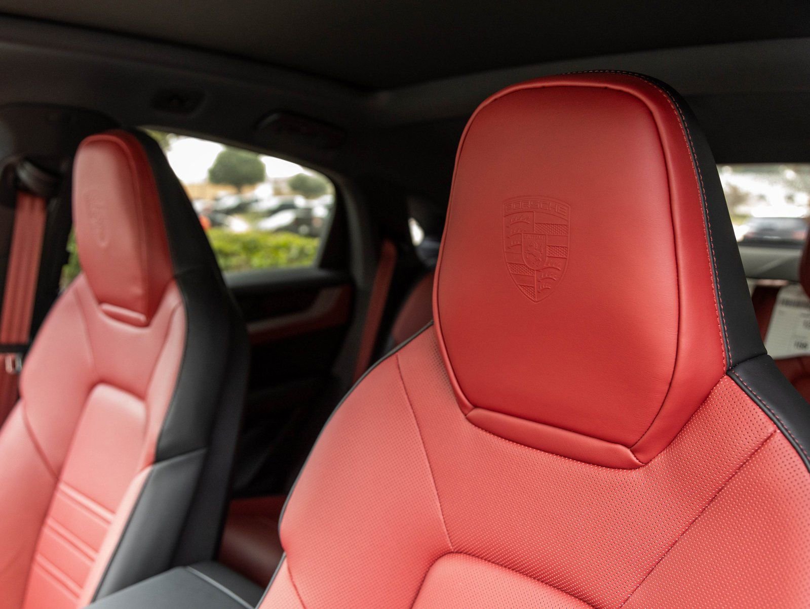 Certified 2026 Porsche Cayenne Coupe AWD/4WD image 24